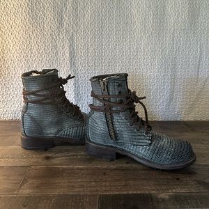 FreeBird Manchester Blue Snake Combat Boots size 6